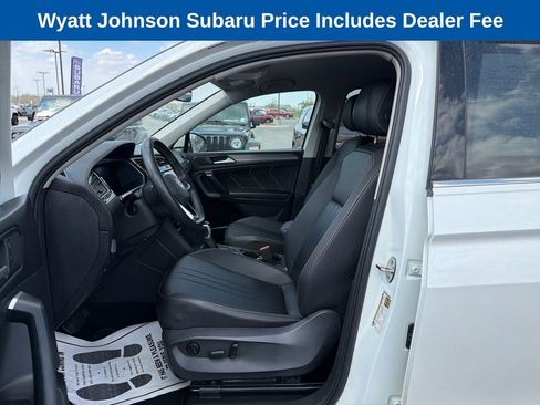 Used 2023 Volkswagen Tiguan SE AWD/4WD image 15