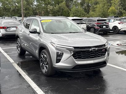 Used 2025 Chevrolet Trax RS w/ Sunroof Package