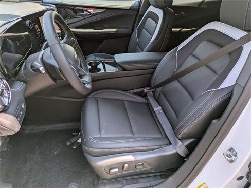 New 2025 Chevrolet Blazer EV LT image 11