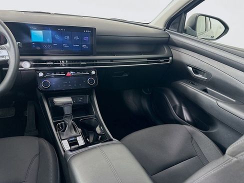 Certified 2025 Hyundai Tucson SEL FWD image 22