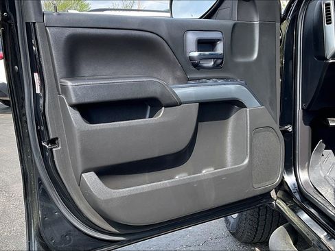 Used 2018 Chevrolet Silverado 1500 LT w/ All Star Edition image 17