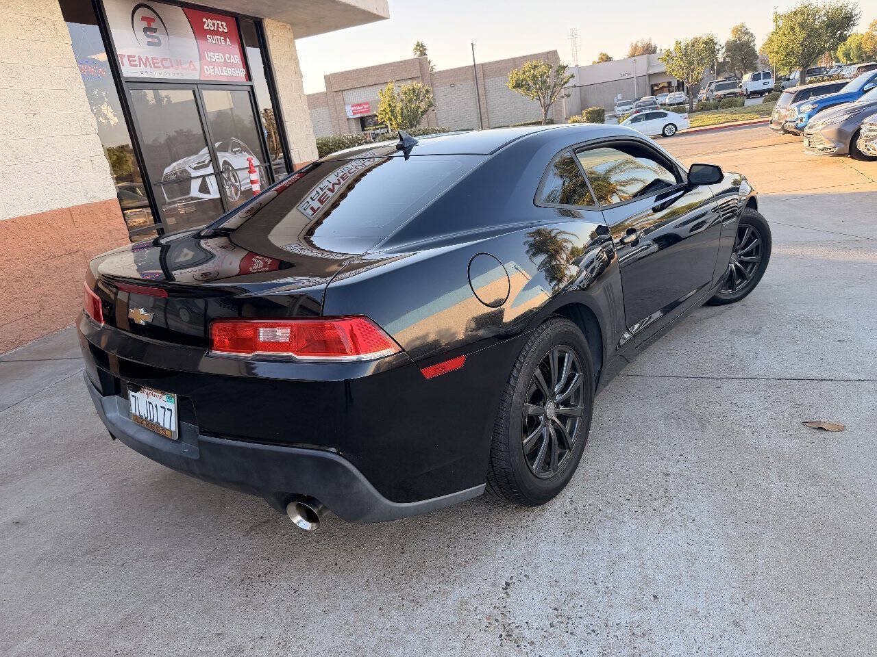 Used 2015 Chevrolet Camaro LS RWD image 17