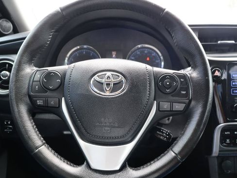 Used 2019 Toyota Corolla SE FWD image 19