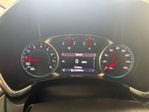 Used 2020 Chevrolet Equinox LT w/ Sport Edition AWD/4WD image 12
