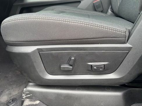 New 2026 RAM 2500 Big Horn AWD/4WD image 16