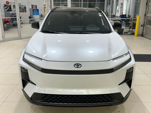 New 2026 Toyota C-HR AWD/4WD image 3
