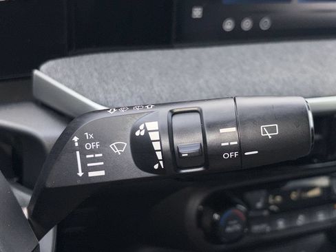 Certified 2026 Nissan Kicks SV w/ SV Premium Package FWD image 19