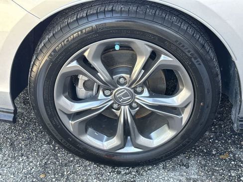 Used 2024 Honda Accord EX image 11