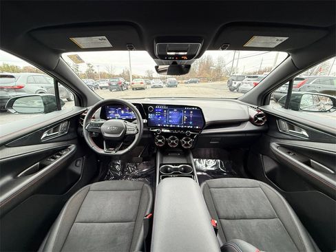 Used 2024 Chevrolet Blazer EV RS image 22