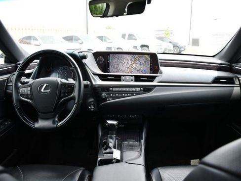 Used 2020 Lexus ES 350 w/ Accessory Package 2 FWD image 16