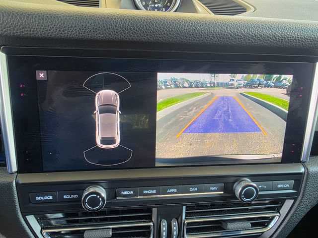 Used 2020 Porsche Macan AWD/4WD image 34