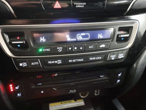 Used 2021 Honda Pilot Black Edition image 22