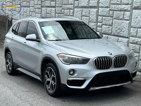 Used 2018 BMW X1 sDrive28i w/ Convenience Package FWD image 3