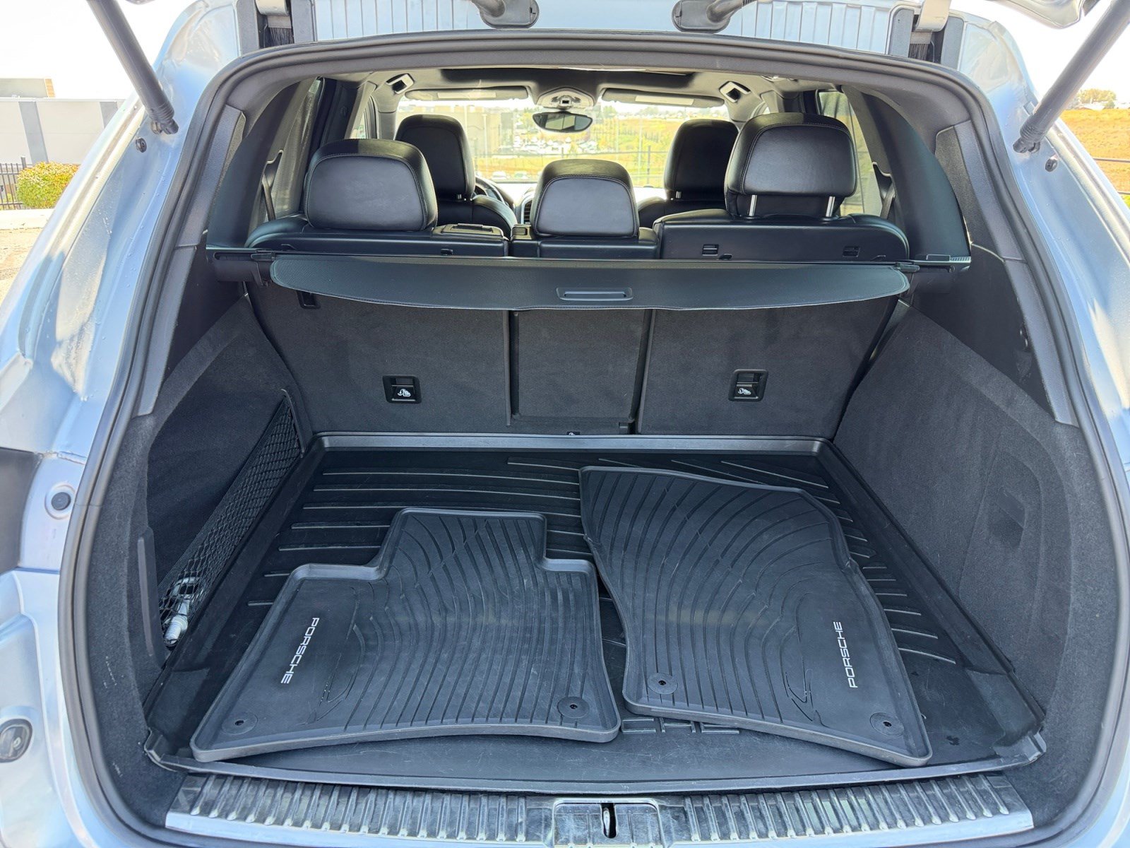 Used 2016 Porsche Cayenne AWD/4WD image 32