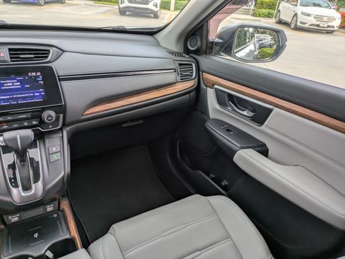 Used 2022 Honda CR-V Touring image 16