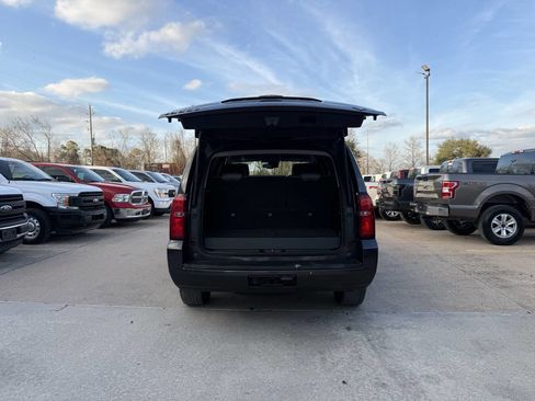 Used 2015 Chevrolet Tahoe LT w/ Luxury Package RWD image 42