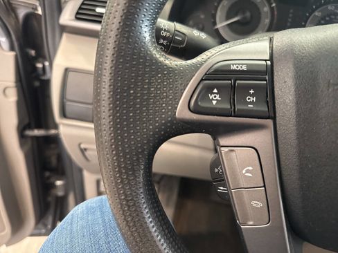 Used 2013 Honda Odyssey LX image 27