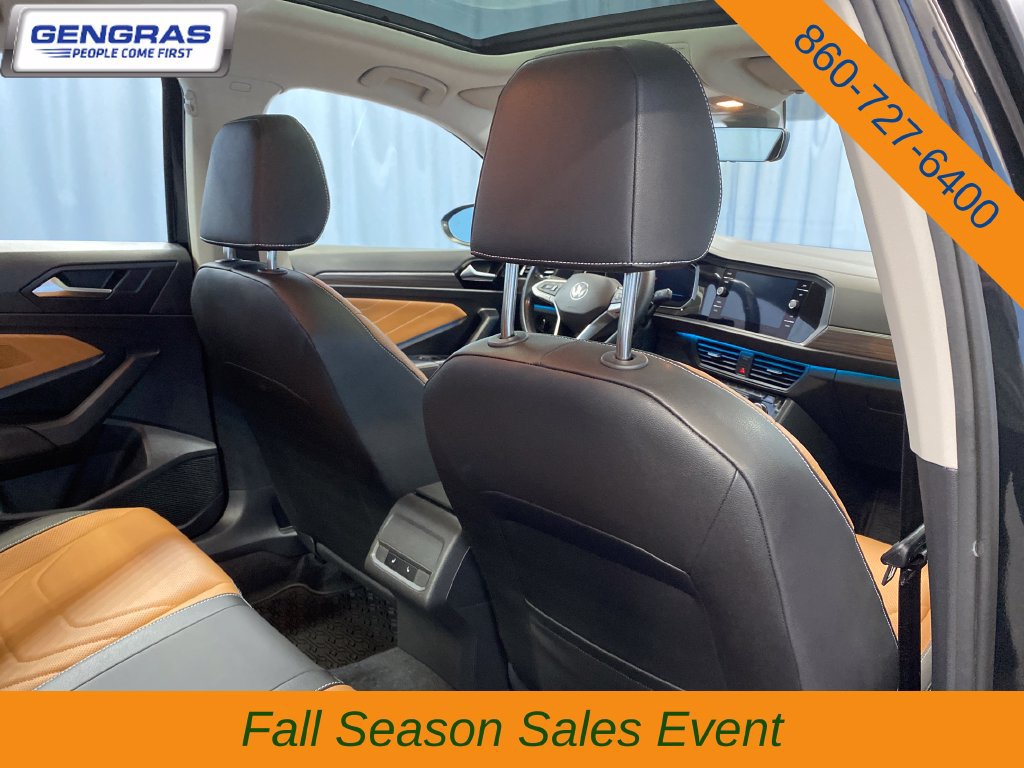 Used 2024 Volkswagen Jetta SEL FWD image 35
