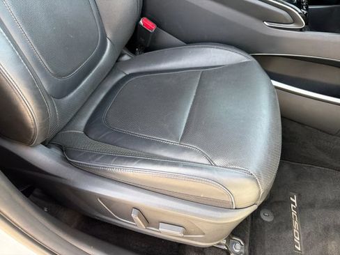 Used 2022 Hyundai Tucson Limited w/ Cargo Package AWD/4WD image 26