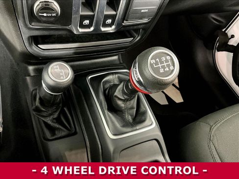 Used 2023 Jeep Wrangler Sport AWD/4WD image 39