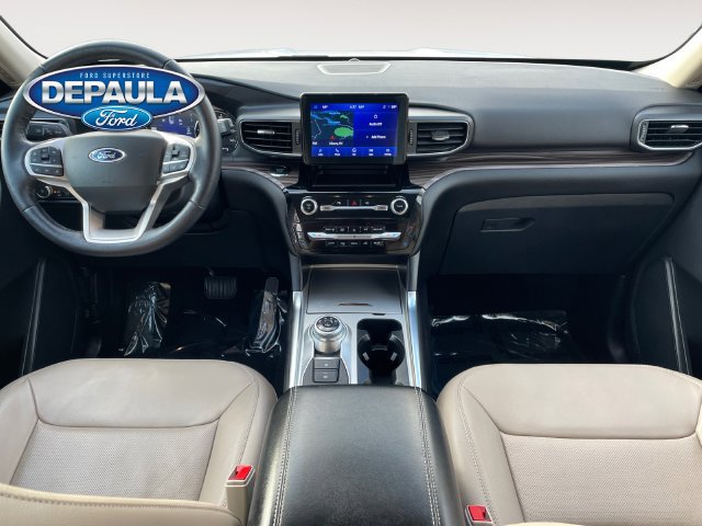 Used 2022 Ford Explorer Limited w/ Equipment Group 301A AWD/4WD image 13