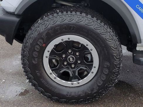 Used 2024 Ford Bronco Outer Banks w/ Sasquatch Package image 14