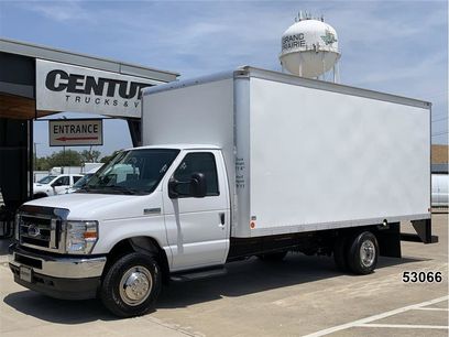 Used 2022 Ford E-450 and Econoline 450 Super Duty w/ Power Windows & Locks Group