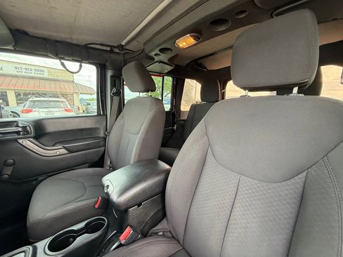 Used 2017 Jeep Wrangler Unlimited Sport w/ Connectivity Group image 20