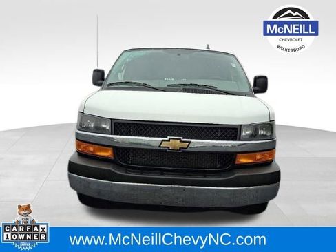 Used 2024 Chevrolet Express 2500 Work Van w/ Driver Convenience Package image 2