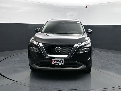Used 2021 Nissan Rogue SV w/ Premium Package AWD/4WD image 2