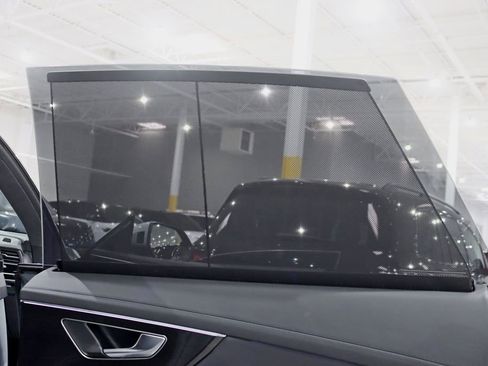 Used 2025 Audi Q8 Prestige AWD/4WD image 41