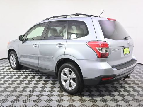 Used 2014 Subaru Forester 2.5i Premium AWD/4WD image 3