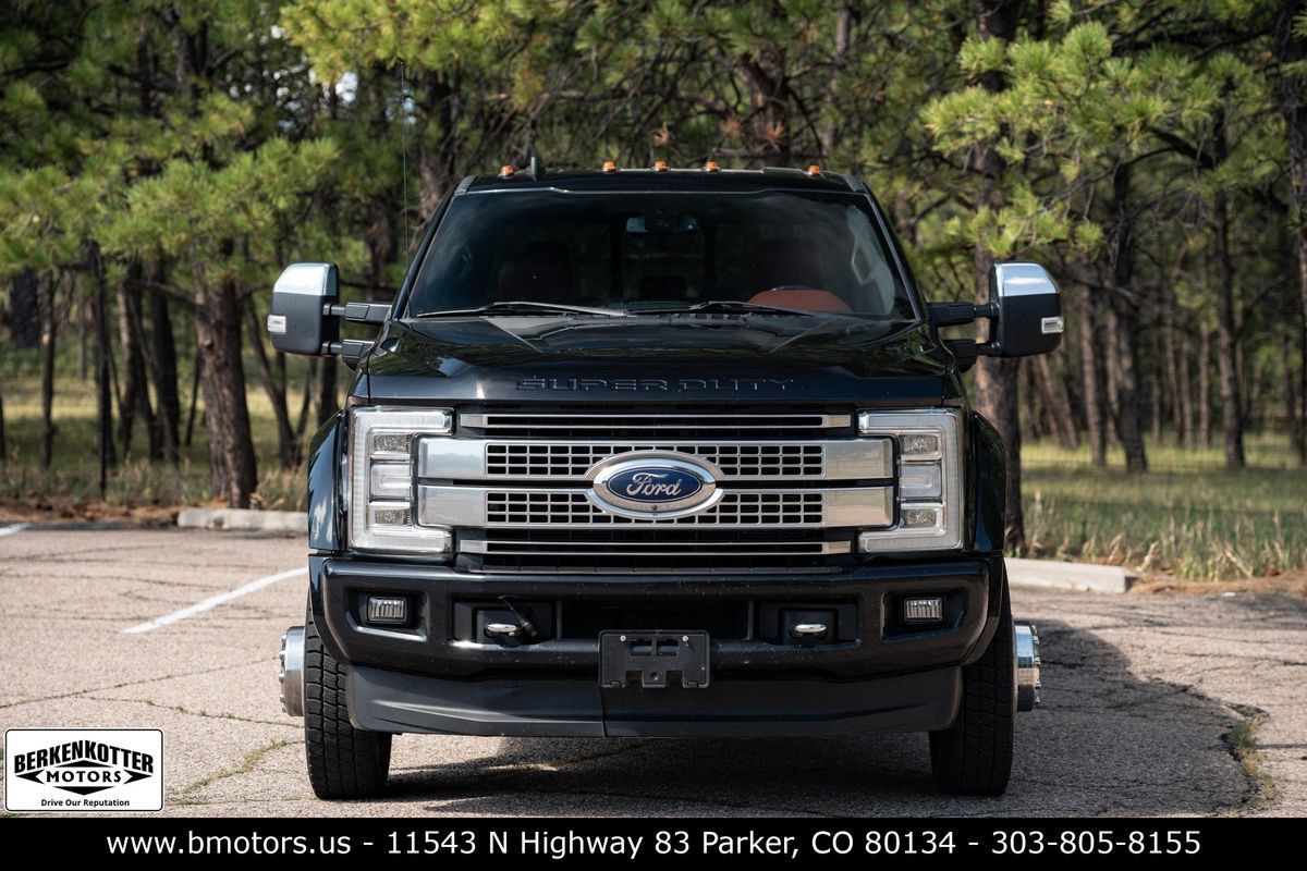 Used 2019 Ford F450 Platinum AWD/4WD image 2