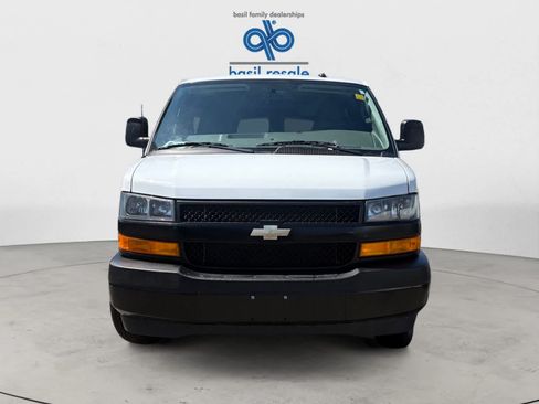 Used 2023 Chevrolet Express 3500 LS RWD image 7