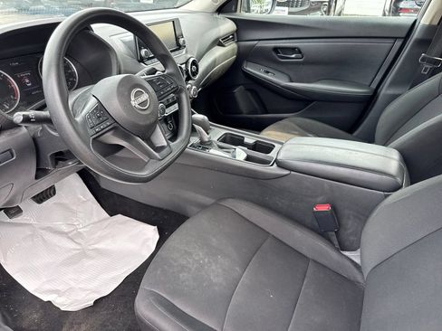 Used 2025 Nissan Sentra S FWD image 11