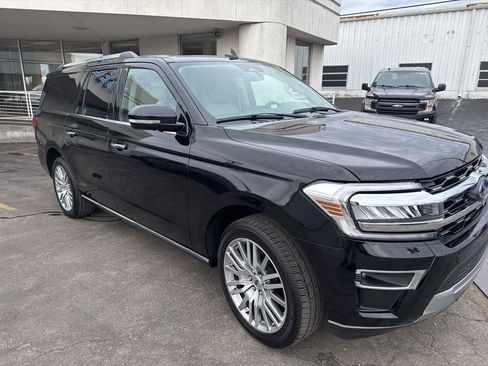 Used 2024 Ford Expedition Max Limited image 32