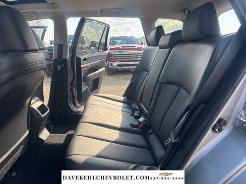 Used 2010 Subaru Outback 2.5i Limited AWD/4WD image 25