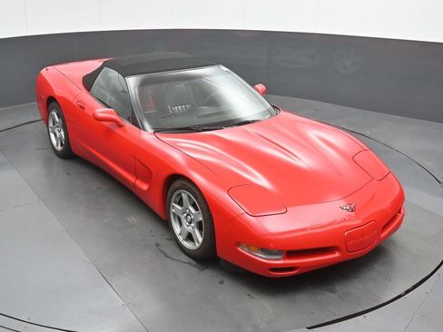 Used 1998 Chevrolet Corvette Convertible w/ Memory Pkg RWD image 24