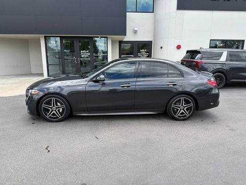 Used 2022 Mercedes-Benz C 300 4MATIC Sedan image 2