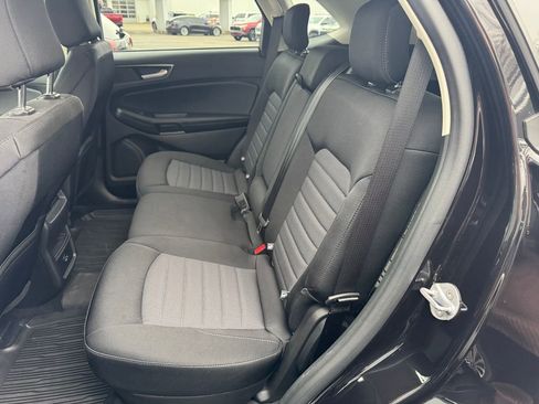 Used 2022 Ford Edge SE image 30