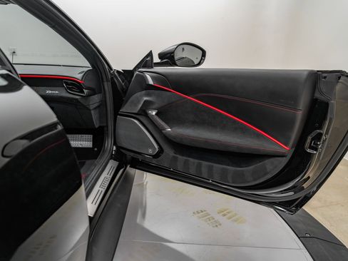 Certified 2024 Ferrari Roma Base image 17