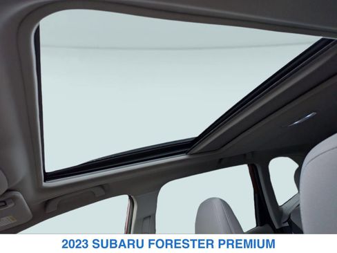 Used 2023 Subaru Forester Premium AWD/4WD image 20