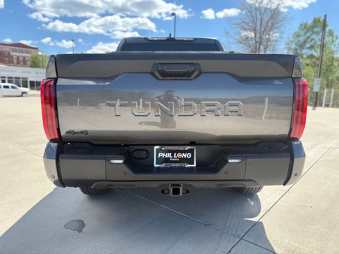Used 2025 Toyota Tundra SR5 w/ SR5 Convenience Package AWD/4WD image 5