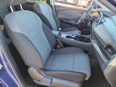 Used 2023 Nissan Rogue SV image 19