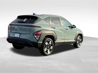Used 2024 Hyundai Kona SEL video 3