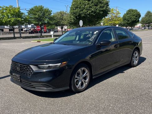 Used 2023 Honda Accord LX image 3