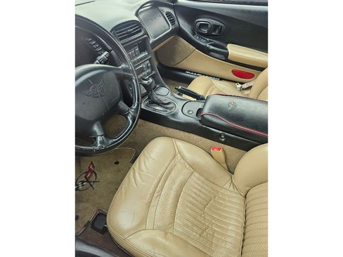 Used 2002 Chevrolet Corvette Convertible w/ Preferred Equipment Group2 RWD image 6