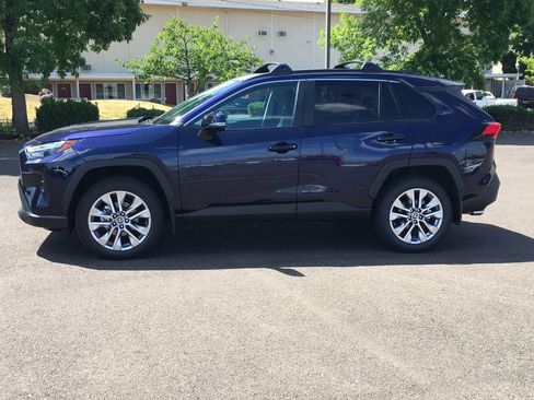 Used 2025 Toyota RAV4 XLE Premium w/ Weather Package AWD/4WD image 3