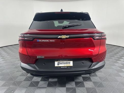 New 2026 Chevrolet Equinox EV LT image 5