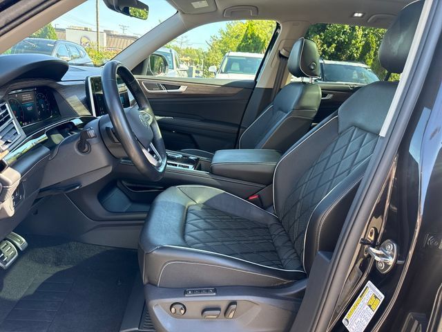 Used 2025 Volkswagen Atlas SEL Premium R-Line AWD/4WD image 9